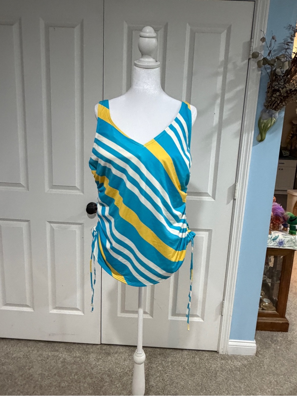 Lands' End Turquoise, Yellow & White Diagonal Stripe V‑Neck Swim Tank